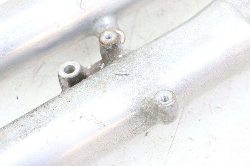 photo de OSŁONA WIDEŁEK AMORTYZATORA HONDA VT C2 SHADOW 750 (1997 - 2001) - Zbliżenie techniczne