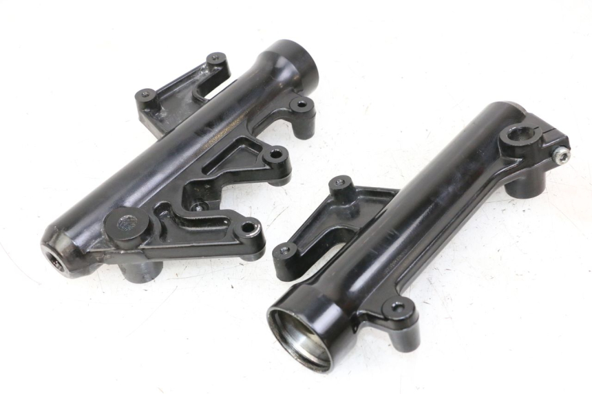 photo de OSŁONA WIDEŁEK ZAWIESZENIA PRZEDNIEGO SYM JOYMAX 125 (2010 - 2017) - Widok główny