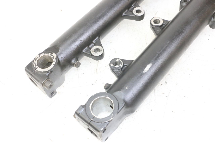 photo de OSŁONA WIDEŁEK ZAWIESZENIA PRZEDNIEGO BMW K 75 RT 750 (1989 - 1997) - Szczegóły charakterystyczne