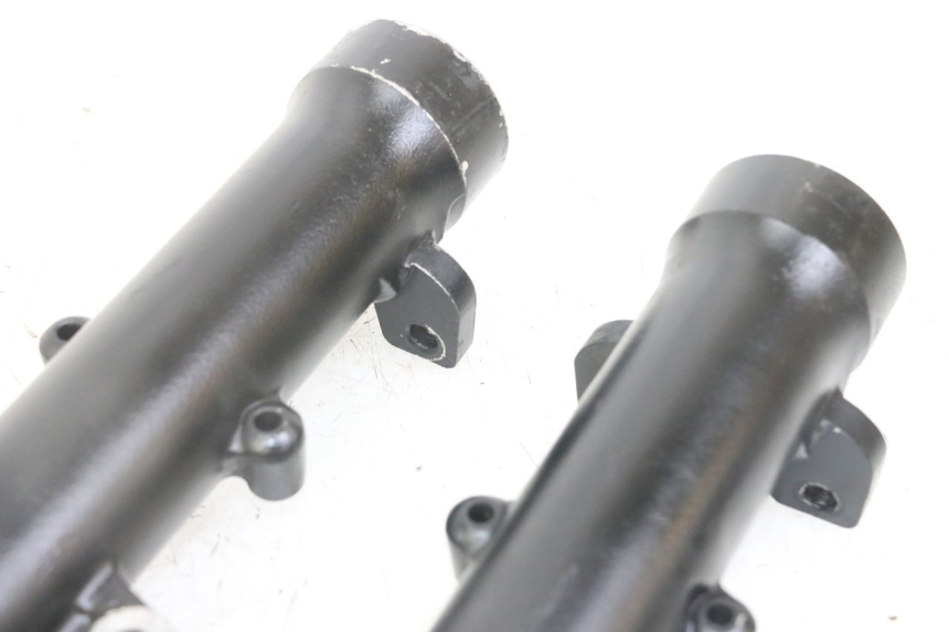 photo de OSŁONA WIDEŁEK ZAWIESZENIA PRZEDNIEGO BMW K 75 RT 750 (1989 - 1997) - Zbliżenie komponentów