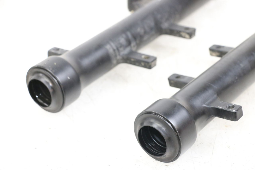 photo de OSŁONA WIDEŁEK ZAWIESZENIA PRZEDNIEGO KYMCO K-PW K-PIPE 50 (2012 - 2017) - Inny kąt widzenia