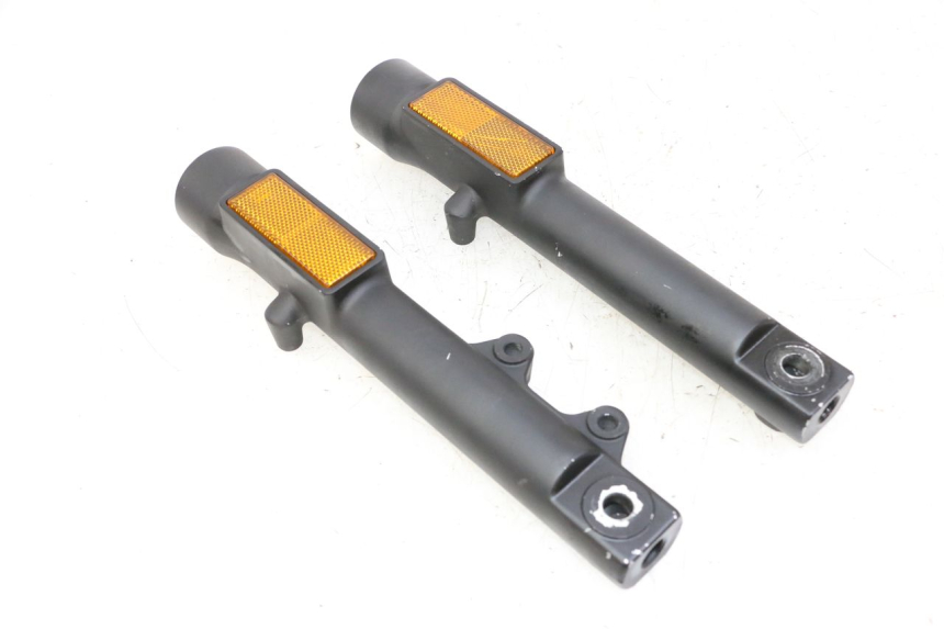 photo de OSŁONA WIDEŁEK ZAWIESZENIA PRZEDNIEGO KIDEN KD125-G 125 (2018 - 2022) - Widok główny