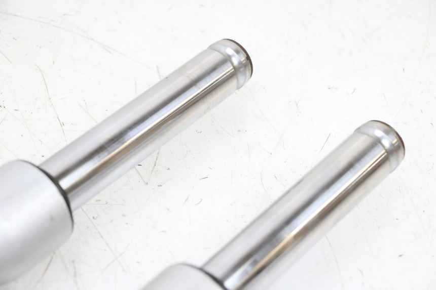 photo de OSŁONA WIDEŁEK ZAWIESZENIA PRZEDNIEGO PEUGEOT KISBEE 2T 50 (2010 - 2017) - Punkty mocowania