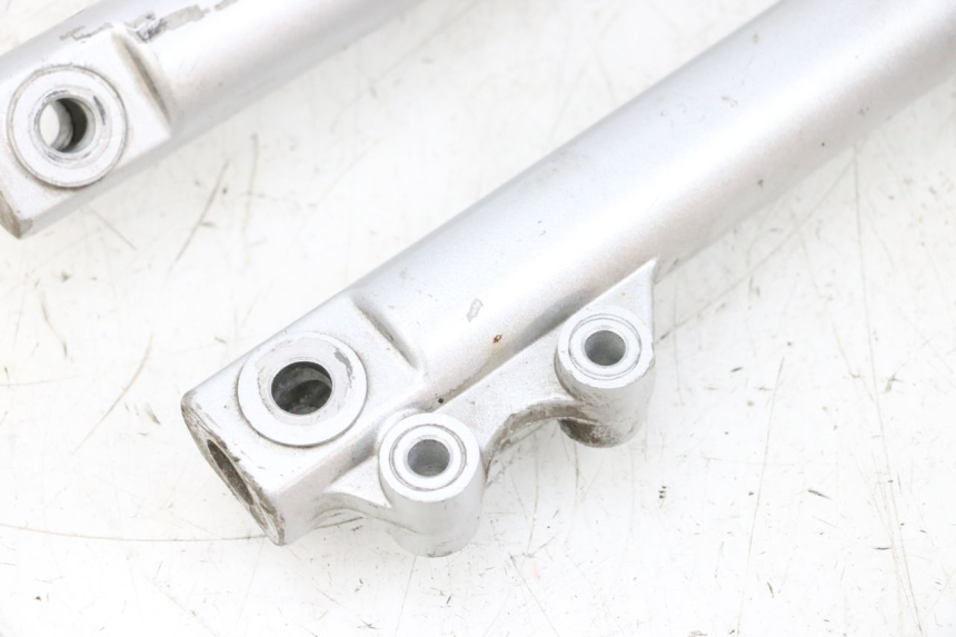 photo de OSŁONA WIDEŁEK ZAWIESZENIA PRZEDNIEGO PEUGEOT KISBEE 2T 50 (2010 - 2017) - Część sprawdzona