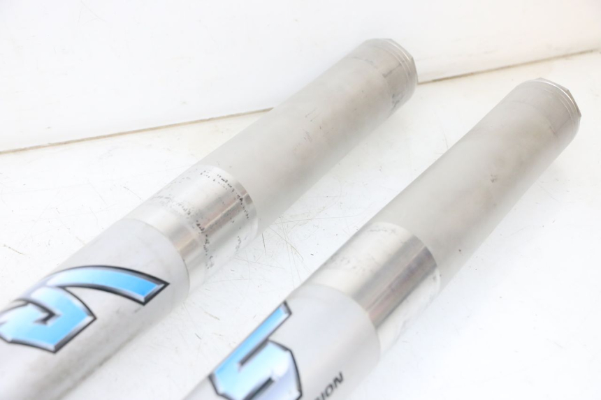 photo de OSŁONA WIDEŁEK AMORTYZATORA KAWASAKI KXF KX-F 250 (2017 - 2019) - Widok z bliska