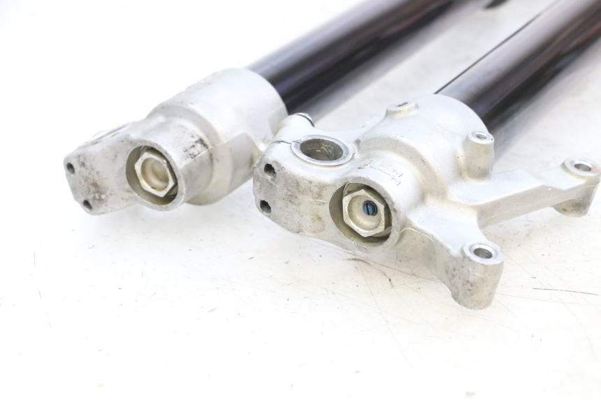 photo de OSŁONA WIDEŁEK AMORTYZATORA KAWASAKI KXF KX-F 250 (2017 - 2019) - Alternatywny kąt