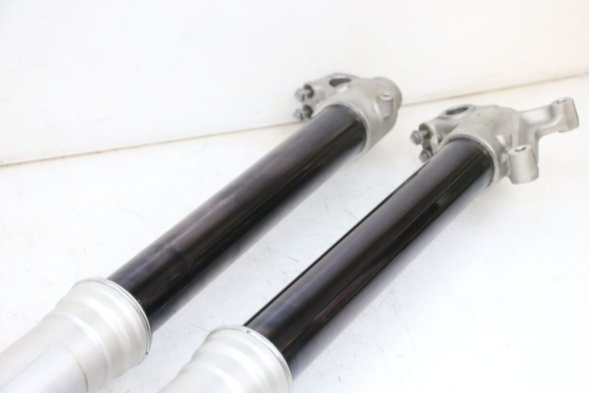 photo de OSŁONA WIDEŁEK AMORTYZATORA KAWASAKI KXF KX-F 250 (2017 - 2019) - Stan powierzchni