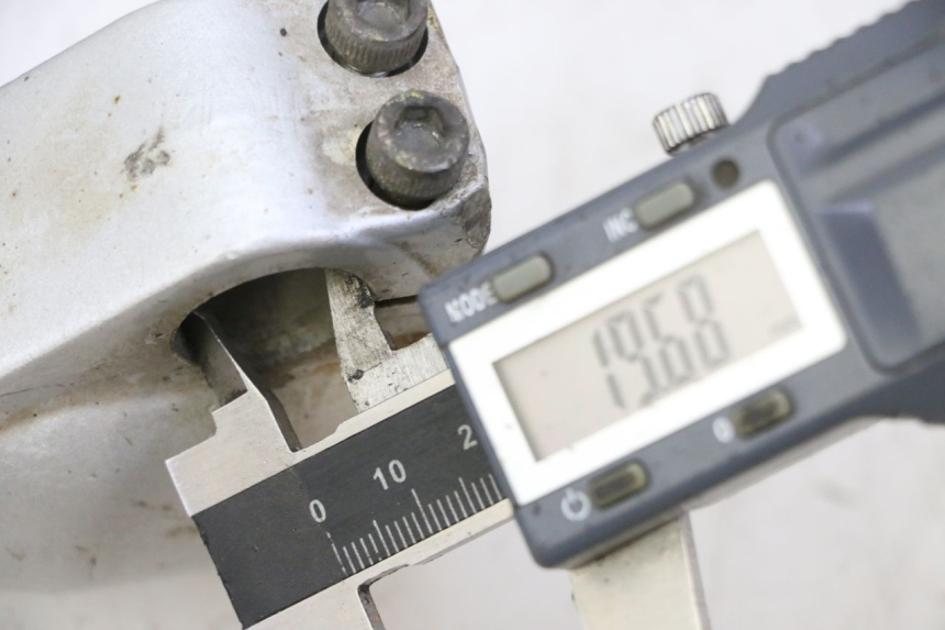 photo de OSŁONA WIDEŁEK AMORTYZATORA PIAGGIO LIBERTY 125 (1998 - 2008) - Szczegół części