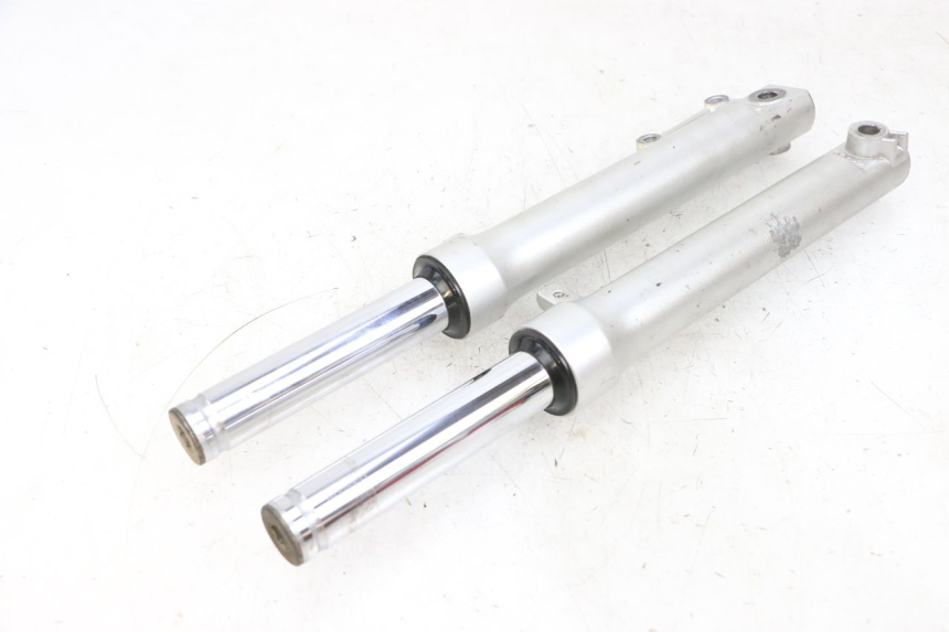 photo de OSŁONA WIDEŁEK ZAWIESZENIA PRZEDNIEGO KYMCO LIKE 125 (2009 - 2016) - Widok ogólny