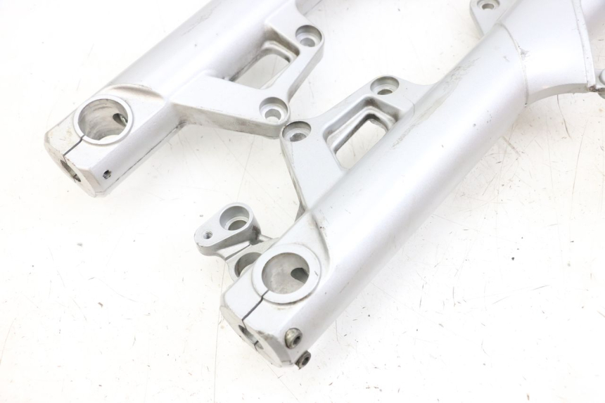 photo de OSŁONA WIDEŁEK AMORTYZATORA MOTO GUZZI NORGE 8V GT 1200 (2011 - 2016) - Widok produktu