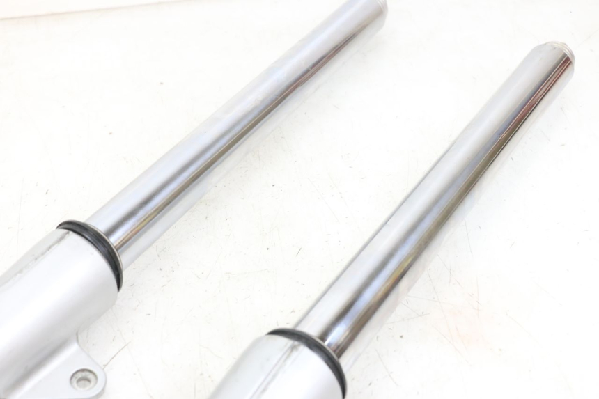 photo de OSŁONA WIDEŁEK AMORTYZATORA MOTO GUZZI NORGE 8V GT 1200 (2011 - 2016) - Oznaczenia i referencje