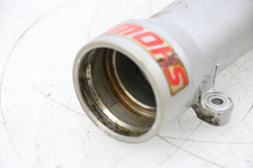 photo de OSŁONA WIDEŁEK ZAWIESZENIA PRZEDNIEGO HONDA NSR R 125 (1994 - 2003) - Zbliżenie komponentów