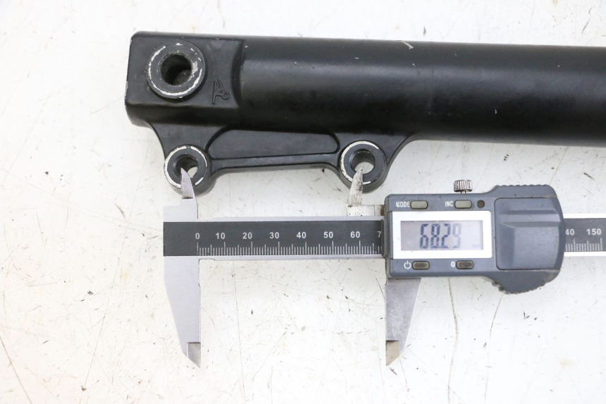 photo de OSŁONA WIDEŁEK ZAWIESZENIA PRZEDNIEGO JM MOTORS OLDIES GT 4T 50 (2018 - 2025) - Szczegół części