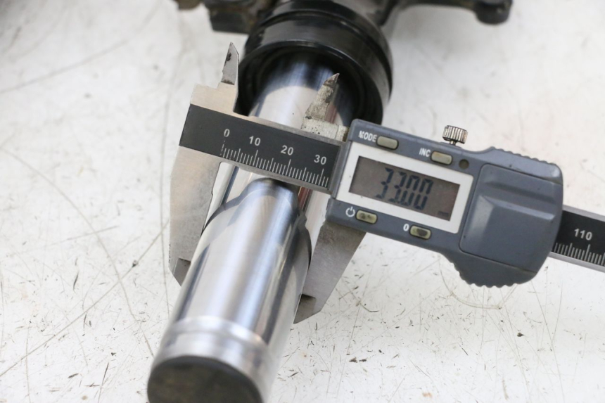 photo de OSŁONA WIDEŁEK ZAWIESZENIA PRZEDNIEGO SYM ORBIT 2 4T 50 (2008 - 2017) - Szczegół części