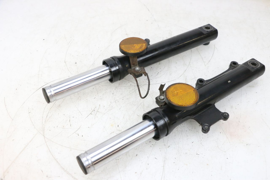 photo de OSŁONA WIDEŁEK ZAWIESZENIA PRZEDNIEGO SYM ORBIT 2 4T 50 (2008 - 2017) - Zoom stanu zużycia