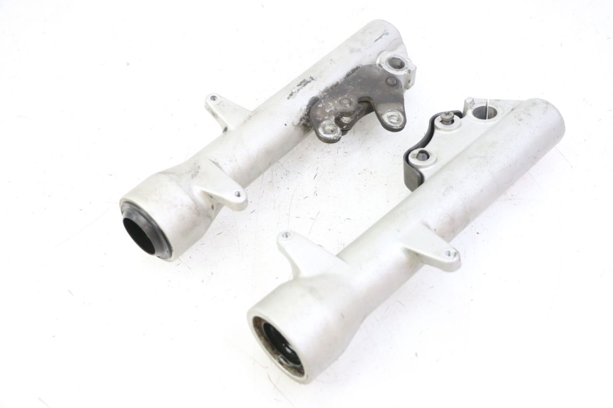 photo de OSŁONA WIDEŁEK ZAWIESZENIA PRZEDNIEGO PIAGGIO X8 125 (2004 - 2007) - Inny kąt widzenia