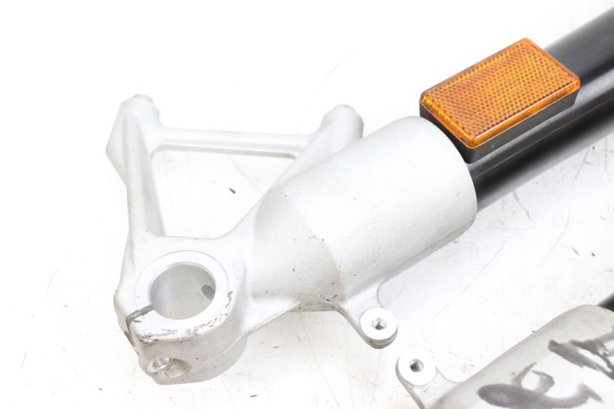 photo de OSŁONA WIDEŁEK AMORTYZATORA BMW R GS 1250 (2021 - 2024) - Alternatywny kąt