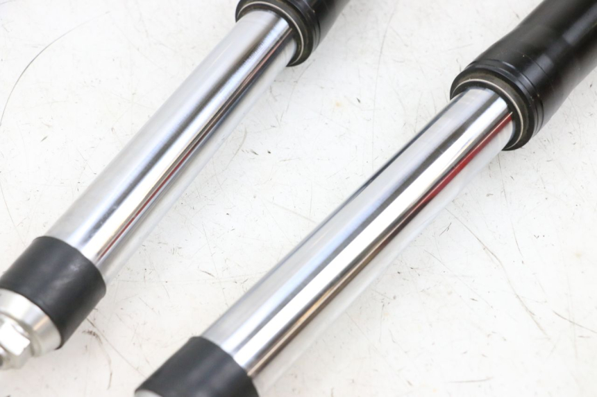 photo de OSŁONA WIDEŁEK AMORTYZATORA BMW R GS 1250 (2021 - 2024) - Stan powierzchni