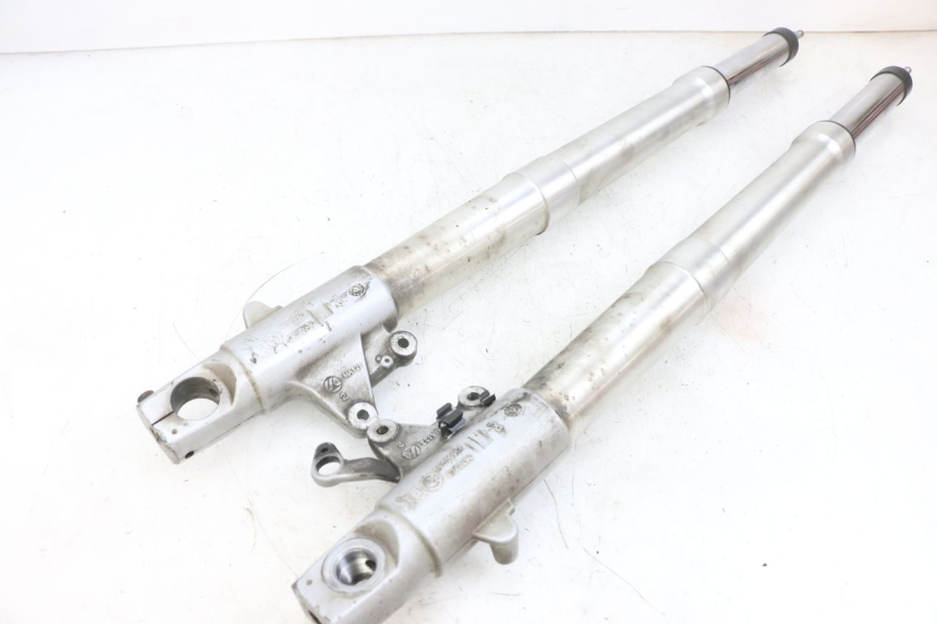 photo de OSŁONA WIDEŁEK ZAWIESZENIA PRZEDNIEGO BMW R RT ABS 1200 (2010 - 2014) - Zbliżenie techniczne