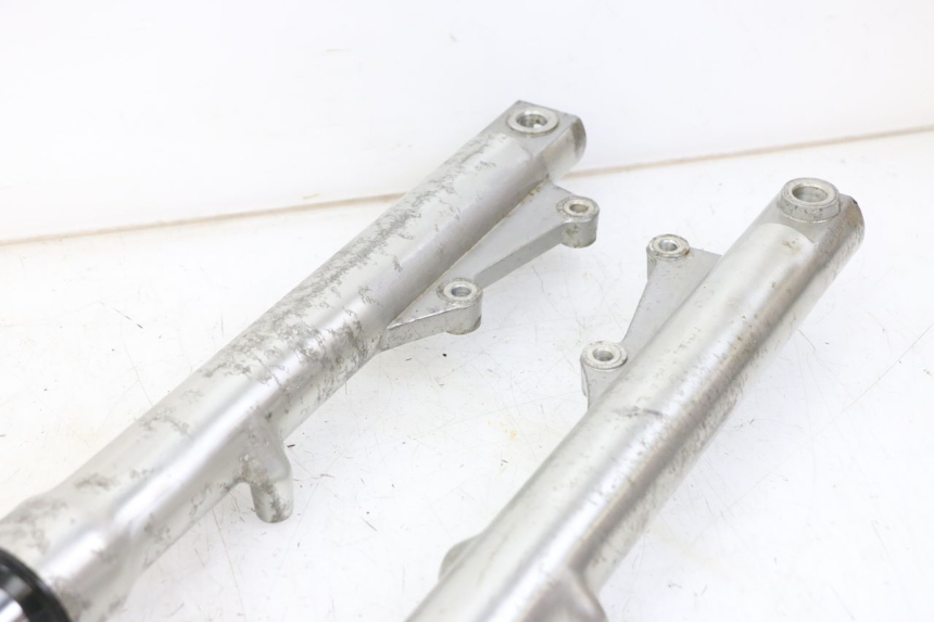 photo de OSŁONA WIDEŁEK ZAWIESZENIA PRZEDNIEGO REGAL RAPTOR RAXTER 2 125 (2007 - 2015) - Widok ogólny