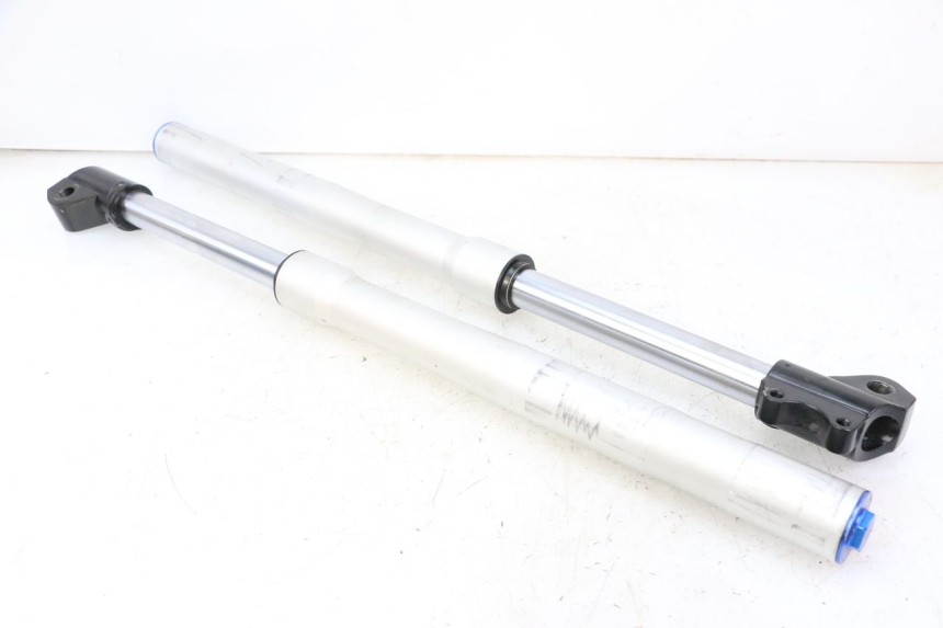 photo de OSŁONA WIDEŁEK AMORTYZATORA APOLLO RFZ 125 - Widok główny