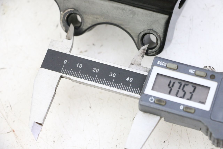 photo de OSŁONA WIDEŁEK AMORTYZATORA APOLLO RFZ 125 - Zoom stanu zużycia