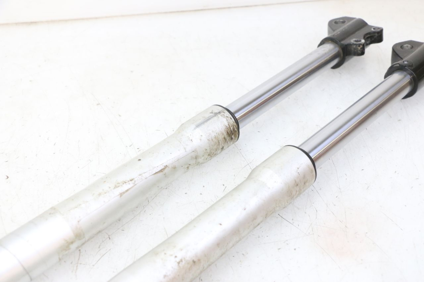 photo de OSŁONA WIDEŁEK AMORTYZATORA APOLLO RFZ 150 - Widok ogólny