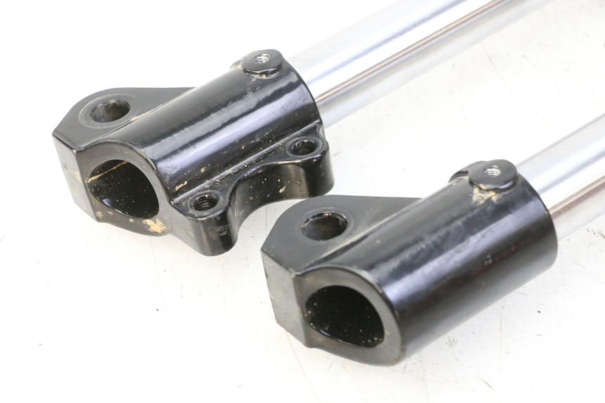 photo de OSŁONA WIDEŁEK AMORTYZATORA APOLLO RFZ 125 - Szczegół części