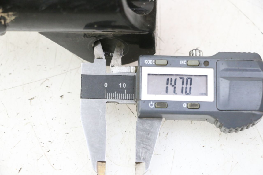 photo de OSŁONA WIDEŁEK AMORTYZATORA APOLLO RFZ 125 - Inny kąt widzenia