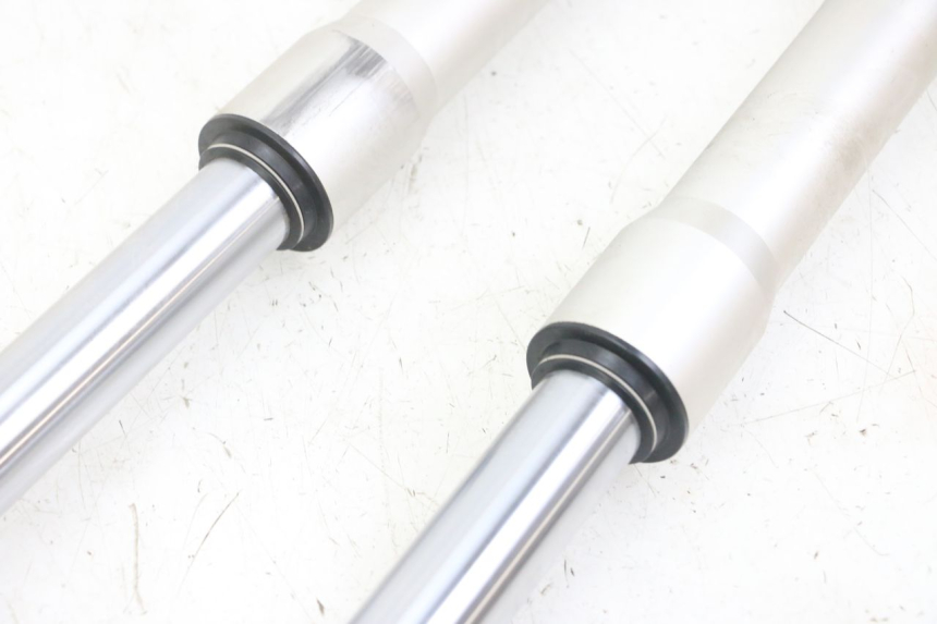 photo de OSŁONA WIDEŁEK AMORTYZATORA APOLLO RXF 125 - Widok produktu