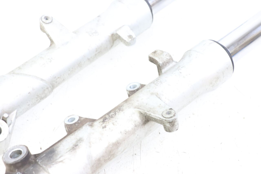 photo de OSŁONA WIDEŁEK ZAWIESZENIA PRZEDNIEGO DAELIM S3 125 (2010 - 2017) - Część sprawdzona