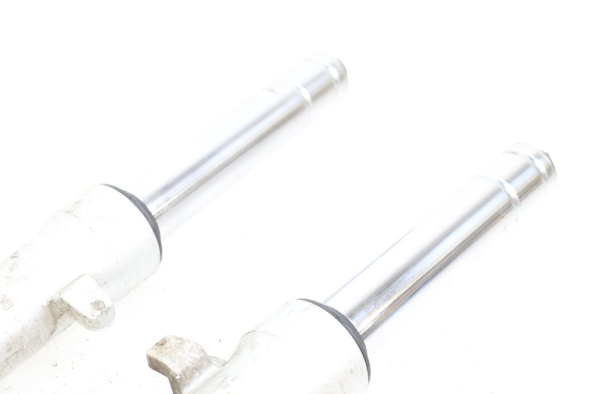 photo de OSŁONA WIDEŁEK ZAWIESZENIA PRZEDNIEGO DAELIM S3 125 (2010 - 2017) - Oznaczenia i referencje