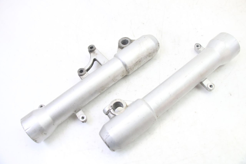 photo de OSŁONA WIDEŁEK AMORTYZATORA PEUGEOT SATELIS 250 (2006 - 2012) - Inny kąt widzenia