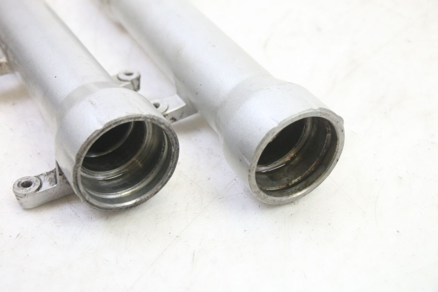 photo de OSŁONA WIDEŁEK AMORTYZATORA PEUGEOT SATELIS 250 (2006 - 2012) - Widok ogólny