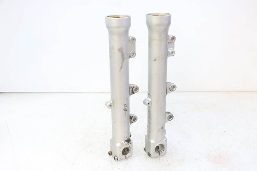 photo de OSŁONA WIDEŁEK ZAWIESZENIA PRZEDNIEGO TRIUMPH SPRINT 900 (1995 - 1998) - Szczegół części