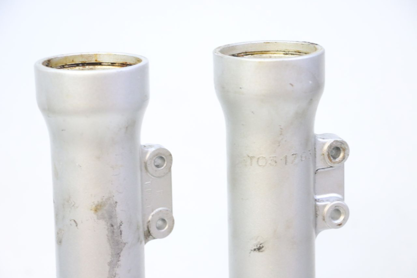 photo de OSŁONA WIDEŁEK ZAWIESZENIA PRZEDNIEGO TRIUMPH SPRINT 900 (1995 - 1998) - Zoom stanu zużycia