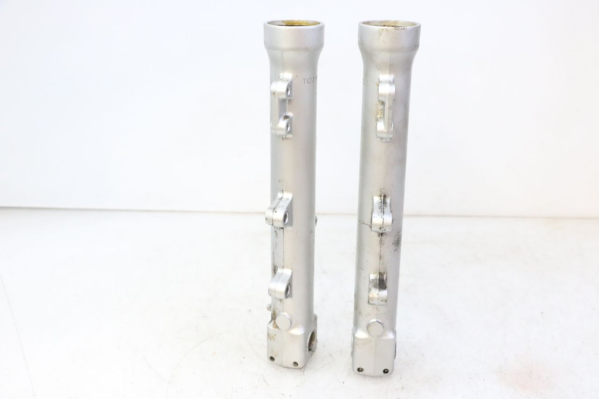 photo de OSŁONA WIDEŁEK ZAWIESZENIA PRZEDNIEGO TRIUMPH SPRINT 900 (1995 - 1998) - Inny kąt widzenia