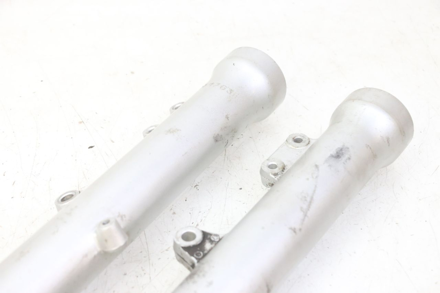 photo de OSŁONA WIDEŁEK ZAWIESZENIA PRZEDNIEGO TRIUMPH SPRINT 900 (1995 - 1998) - Część sprawdzona