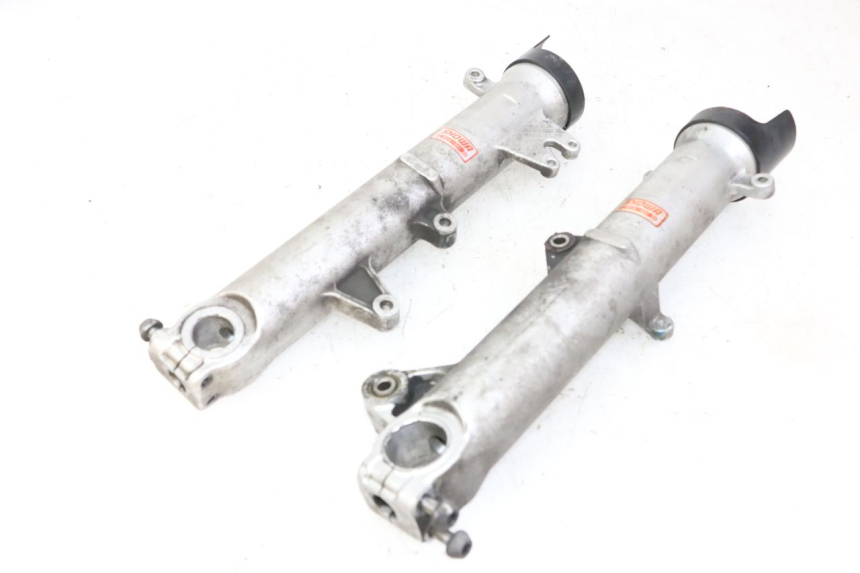 photo de OSŁONA WIDEŁEK ZAWIESZENIA PRZEDNIEGO HONDA ST PAN EUROPEAN 1300 (2002 - 2013) - Szczegóły charakterystyczne