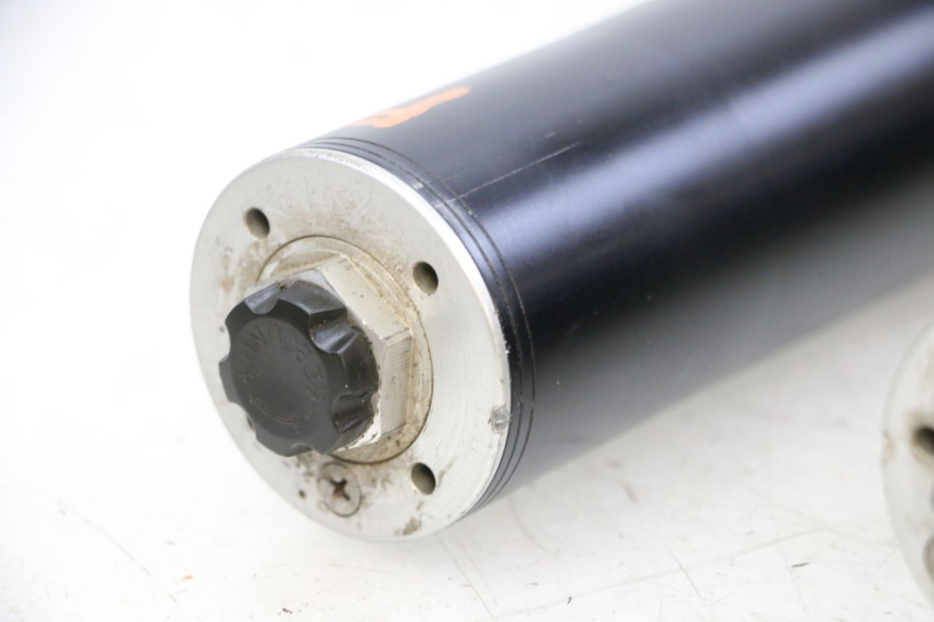 photo de OSŁONA WIDEŁEK AMORTYZATORA KTM SUPERENDURO R 950 (2005 - 2009) - Oznaczenia i referencje