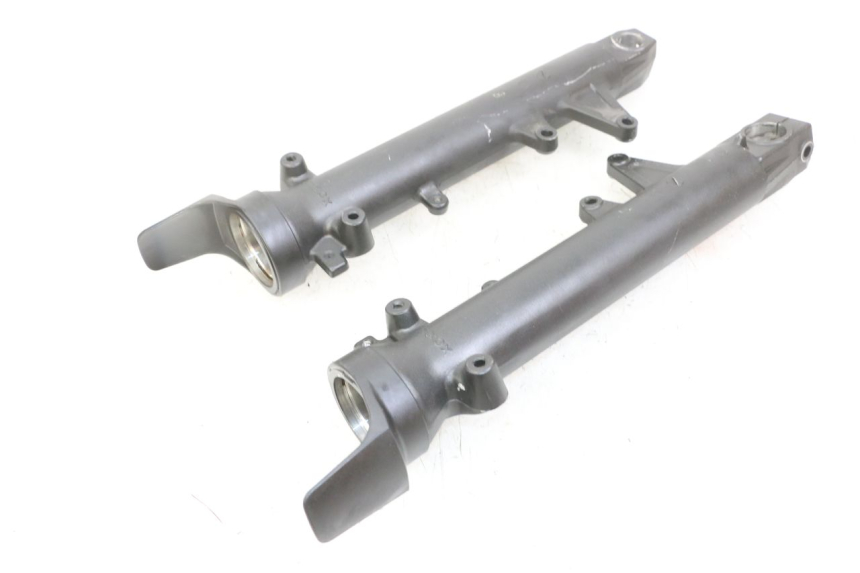 photo de OSŁONA WIDEŁEK ZAWIESZENIA PRZEDNIEGO SUZUKI GSX F GSXF 650 (2007 - 2015) - Zbliżenie techniczne