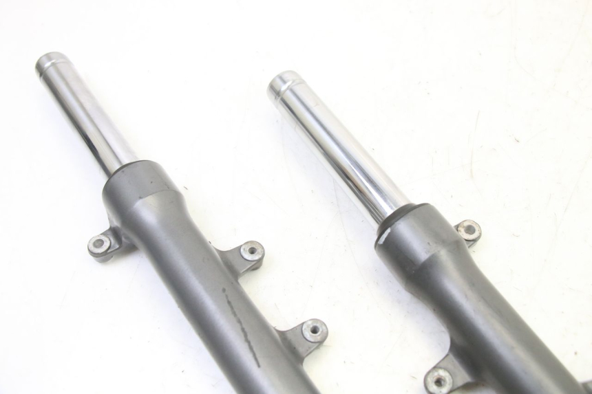 photo de OSŁONA WIDEŁEK ZAWIESZENIA PRZEDNIEGO APRILIA SXR 50 (2021 - 2023) - Szczegół części