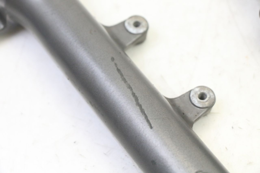 photo de OSŁONA WIDEŁEK ZAWIESZENIA PRZEDNIEGO APRILIA SXR 50 (2021 - 2023) - Zoom stanu zużycia