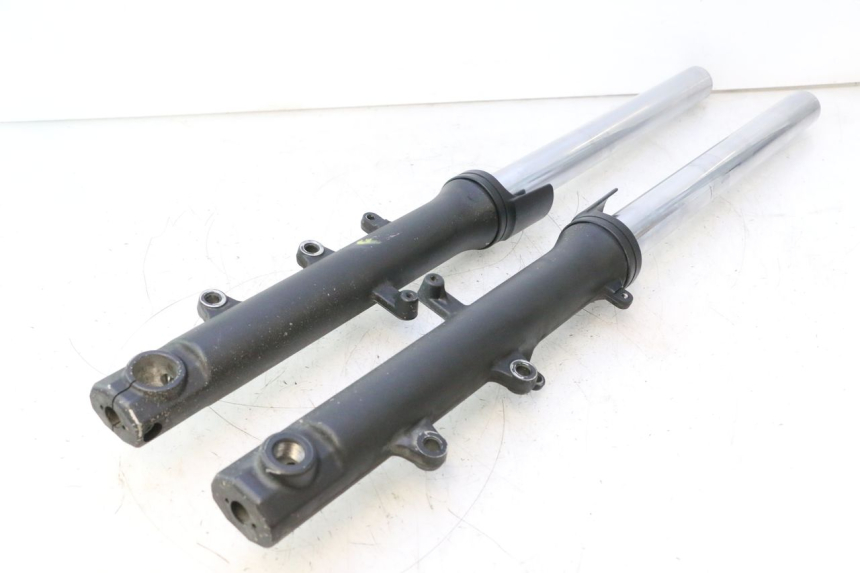 photo de OSŁONA WIDEŁEK ZAWIESZENIA PRZEDNIEGO YAMAHA TDM ABS 900 (2002 - 2014) - Oznaczenia i referencje