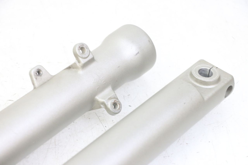 photo de OSŁONA WIDEŁEK ZAWIESZENIA PRZEDNIEGO YAMAHA TDR DELTABOX 125 (1997 - 2003) - Zoom stanu zużycia