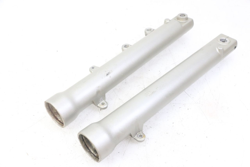 photo de OSŁONA WIDEŁEK ZAWIESZENIA PRZEDNIEGO YAMAHA TDR DELTABOX 125 (1997 - 2003) - Zbliżenie techniczne