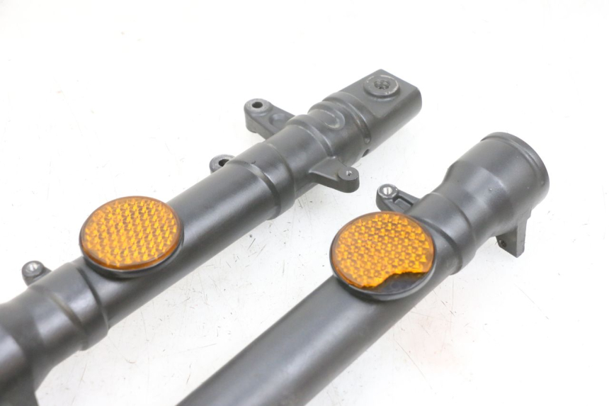 photo de OSŁONA WIDEŁEK ZAWIESZENIA PRZEDNIEGO YAMAHA TZR 50 (2008 - 2016) - Punkty mocowania