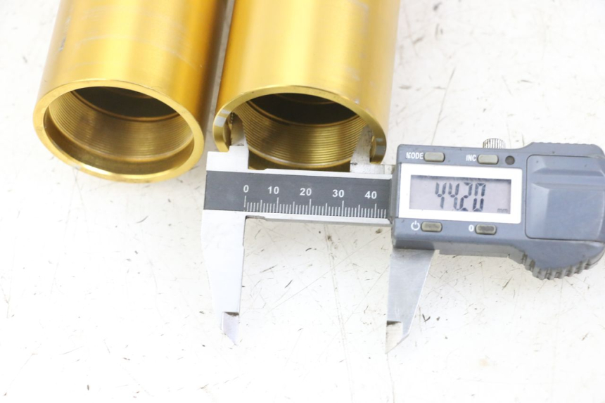 photo de OSŁONA WIDEŁEK AMORTYZATORA VENT DERAPAGE 50 (2018 - 2023) - Zoom stanu zużycia