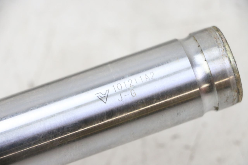 photo de OSŁONA WIDEŁEK ZAWIESZENIA PRZEDNIEGO PEUGEOT VIVACITY NEW 4T 50 (2008 - 2017) - Zoom stanu zużycia