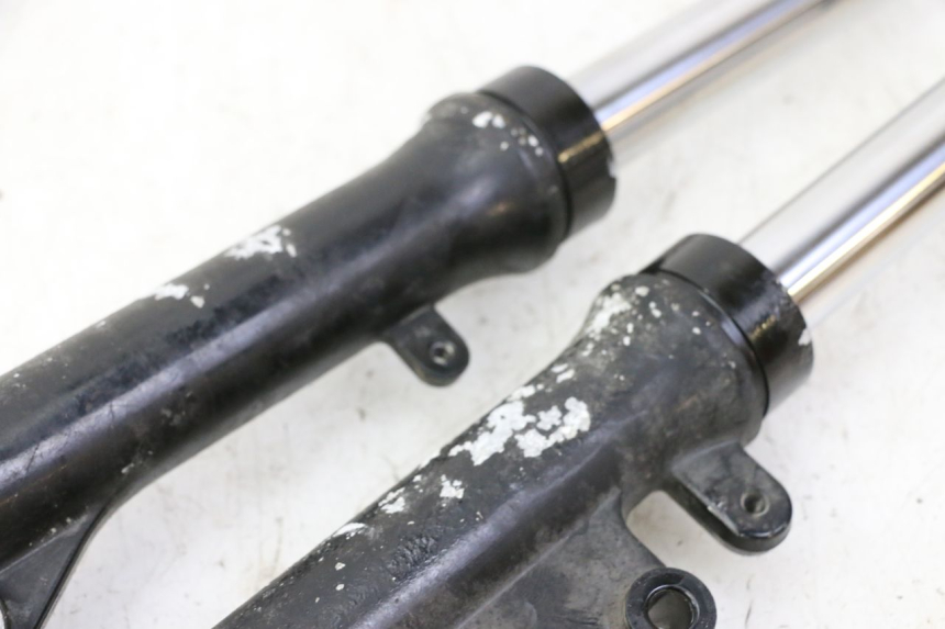 photo de OSŁONA WIDEŁEK AMORTYZATORA MBK WAAP 125 (2008 - 2013) - Widok produktu